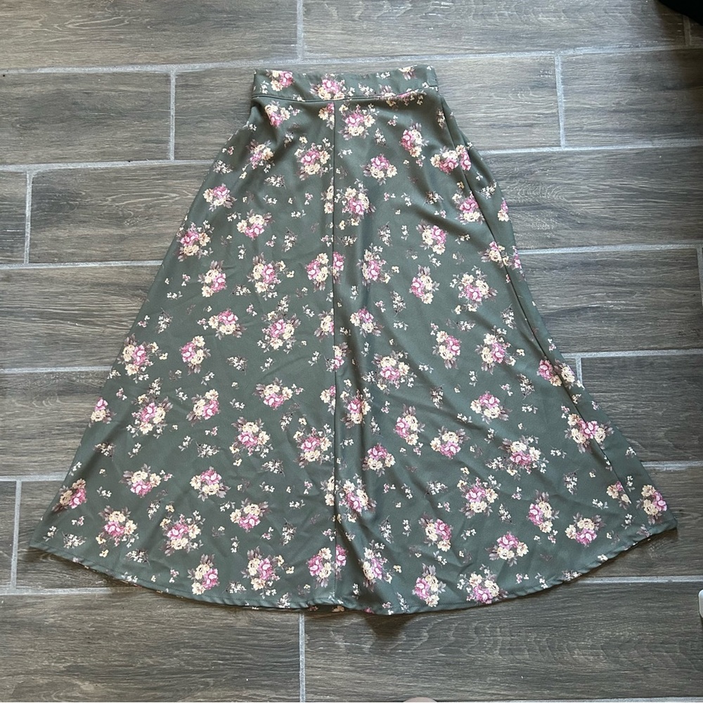 sage green floral maxi skirt by altar'd state